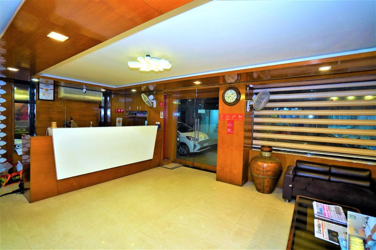 New Hotel Europa Inn Rajkot Buitenkant foto